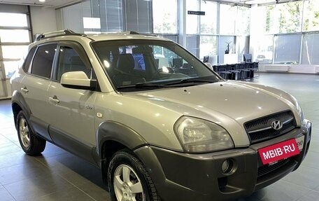 Hyundai Tucson III, 2006 год, 985 000 рублей, 3 фотография