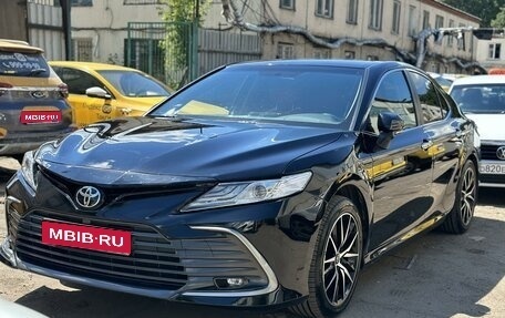 Toyota Camry, 2021 год, 2 650 000 рублей, 1 фотография