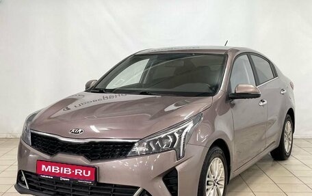 KIA Rio IV, 2021 год, 1 800 000 рублей, 1 фотография