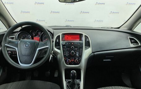 Opel Astra J, 2011 год, 710 000 рублей, 9 фотография