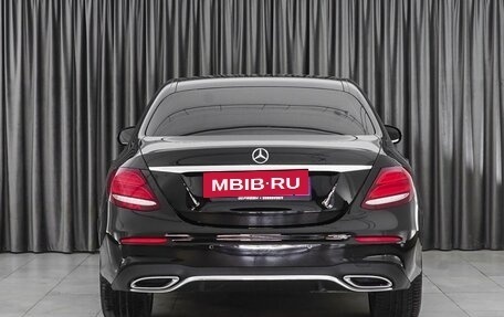 Mercedes-Benz E-Класс, 2018 год, 3 749 000 рублей, 4 фотография