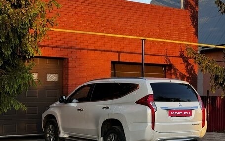 Mitsubishi Pajero Sport III рестайлинг, 2020 год, 3 100 000 рублей, 3 фотография