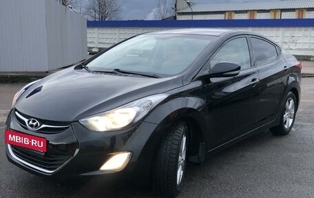 Hyundai Elantra V, 2012 год, 645 000 рублей, 2 фотография