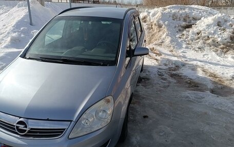 Opel Zafira B, 2008 год, 650 000 рублей, 2 фотография