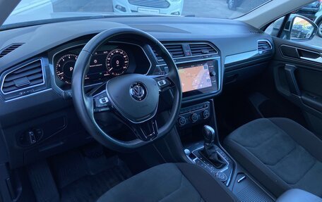 Volkswagen Tiguan II, 2018 год, 2 696 200 рублей, 5 фотография