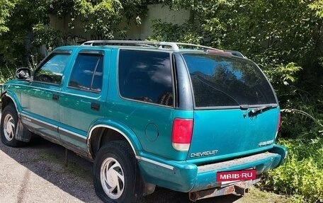 Chevrolet Blazer II рестайлинг, 1994 год, 150 000 рублей, 2 фотография