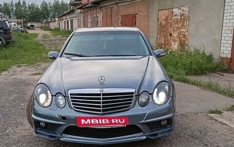 Mercedes-Benz E-Класс, 2003 год, 915 000 рублей, 2 фотография