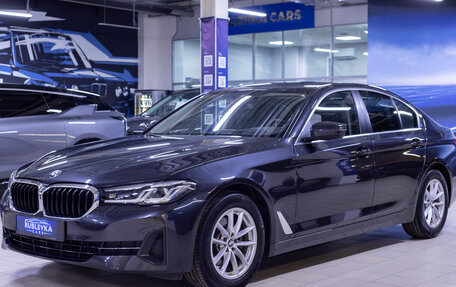 BMW 5 серия, 2021 год, 5 250 000 рублей, 4 фотография