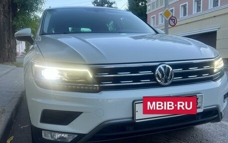 Volkswagen Tiguan II, 2017 год, 2 550 000 рублей, 4 фотография