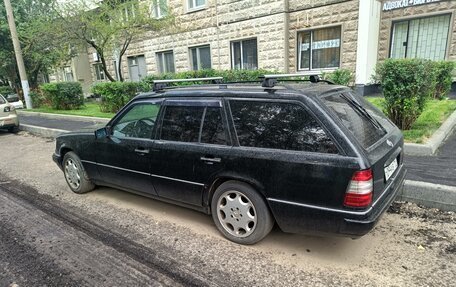 Mercedes-Benz E-Класс, 1995 год, 365 000 рублей, 3 фотография