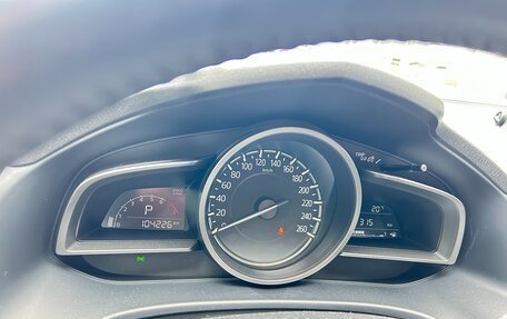 Mazda 3, 2017 год, 1 850 000 рублей, 4 фотография