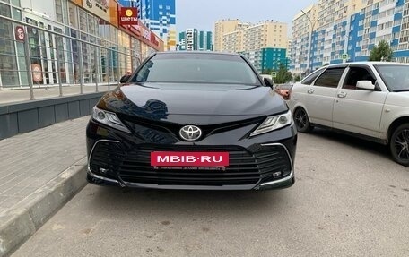 Toyota Camry, 2021 год, 2 650 000 рублей, 3 фотография