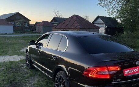 Skoda Superb III рестайлинг, 2013 год, 1 680 000 рублей, 5 фотография