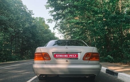 Mercedes-Benz E-Класс, 1997 год, 500 000 рублей, 4 фотография