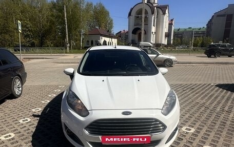 Ford Fiesta, 2015 год, 920 000 рублей, 2 фотография