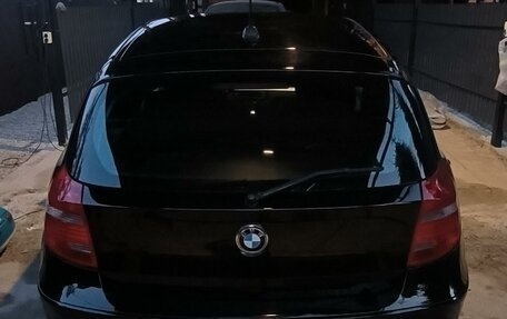 BMW 1 серия, 2011 год, 1 165 000 рублей, 3 фотография