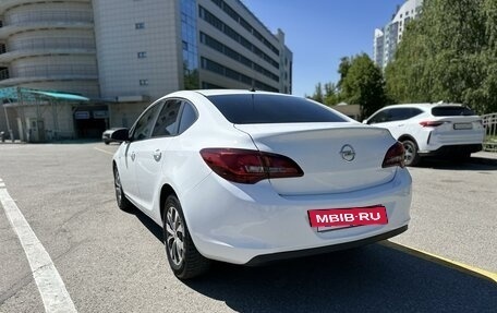 Opel Astra J, 2013 год, 820 000 рублей, 5 фотография
