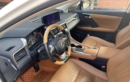 Lexus RX IV рестайлинг, 2020 год, 6 300 000 рублей, 5 фотография