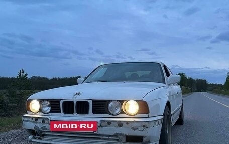 BMW 5 серия, 1992 год, 400 000 рублей, 2 фотография