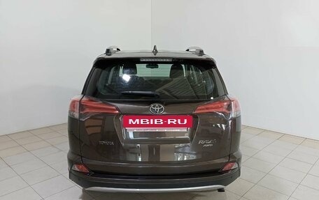 Toyota RAV4, 2019 год, 2 990 000 рублей, 5 фотография