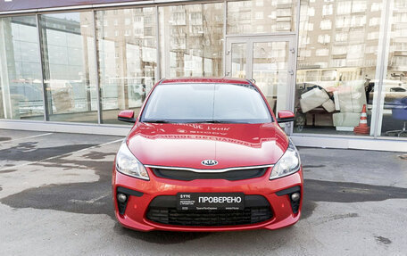 KIA Rio IV, 2018 год, 1 557 000 рублей, 2 фотография