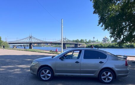 Skoda Octavia, 2010 год, 250 000 рублей, 2 фотография