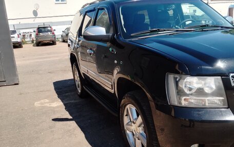 Chevrolet Tahoe III, 2011 год, 2 350 000 рублей, 1 фотография