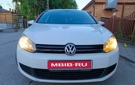 Volkswagen Golf VI, 2011 год, 1 100 000 рублей, 1 фотография