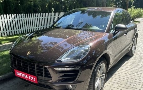 Porsche Macan I рестайлинг, 2017 год, 3 100 000 рублей, 1 фотография