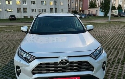 Toyota RAV4, 2019 год, 3 450 000 рублей, 1 фотография