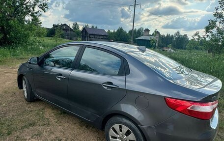 KIA Rio III рестайлинг, 2011 год, 800 000 рублей, 4 фотография