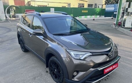 Toyota RAV4, 2018 год, 3 200 000 рублей, 1 фотография