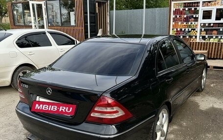 Mercedes-Benz C-Класс, 2005 год, 729 000 рублей, 5 фотография