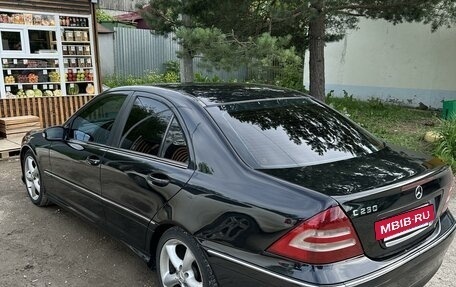 Mercedes-Benz C-Класс, 2005 год, 729 000 рублей, 7 фотография
