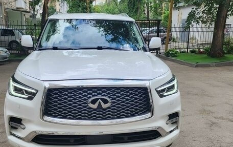 Infiniti QX80 I рестайлинг, 2020 год, 8 000 000 рублей, 2 фотография