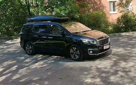 KIA Carnival III, 2017 год, 2 999 000 рублей, 3 фотография