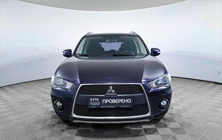 Mitsubishi Outlander III рестайлинг 3, 2010 год, 1 600 000 рублей, 2 фотография