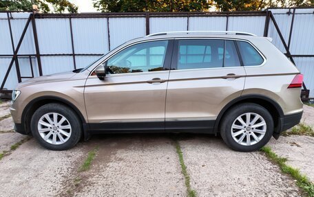 Volkswagen Tiguan II, 2017 год, 2 250 000 рублей, 4 фотография