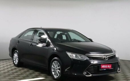 Toyota Camry, 2017 год, 1 885 000 рублей, 3 фотография