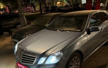 Mercedes-Benz E-Класс, 2010 год, 1 380 000 рублей, 2 фотография