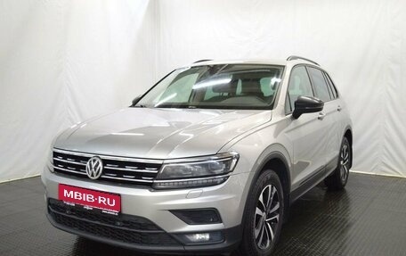 Volkswagen Tiguan II, 2019 год, 2 590 000 рублей, 1 фотография