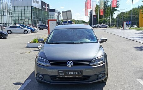 Volkswagen Jetta VI, 2011 год, 1 013 600 рублей, 2 фотография