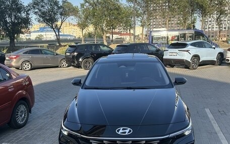 Hyundai Elantra, 2023 год, 2 100 000 рублей, 4 фотография