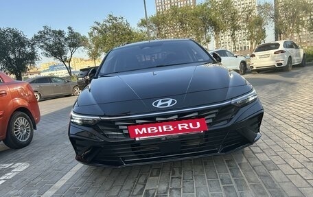 Hyundai Elantra, 2023 год, 2 100 000 рублей, 2 фотография