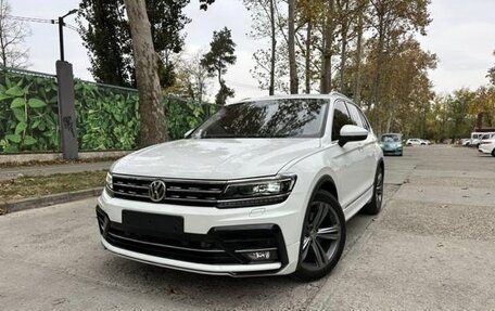 Volkswagen Tiguan II, 2019 год, 4 250 000 рублей, 7 фотография