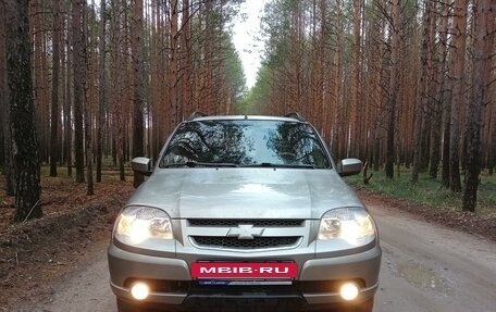 Chevrolet Niva I рестайлинг, 2012 год, 430 000 рублей, 2 фотография