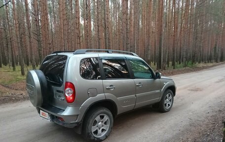 Chevrolet Niva I рестайлинг, 2012 год, 430 000 рублей, 6 фотография