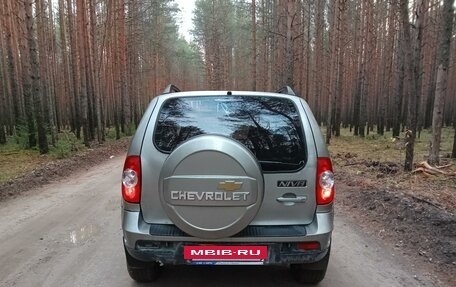 Chevrolet Niva I рестайлинг, 2012 год, 430 000 рублей, 5 фотография