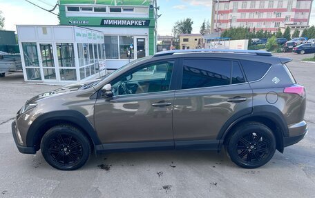 Toyota RAV4, 2018 год, 3 200 000 рублей, 6 фотография