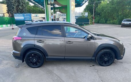 Toyota RAV4, 2018 год, 3 200 000 рублей, 4 фотография